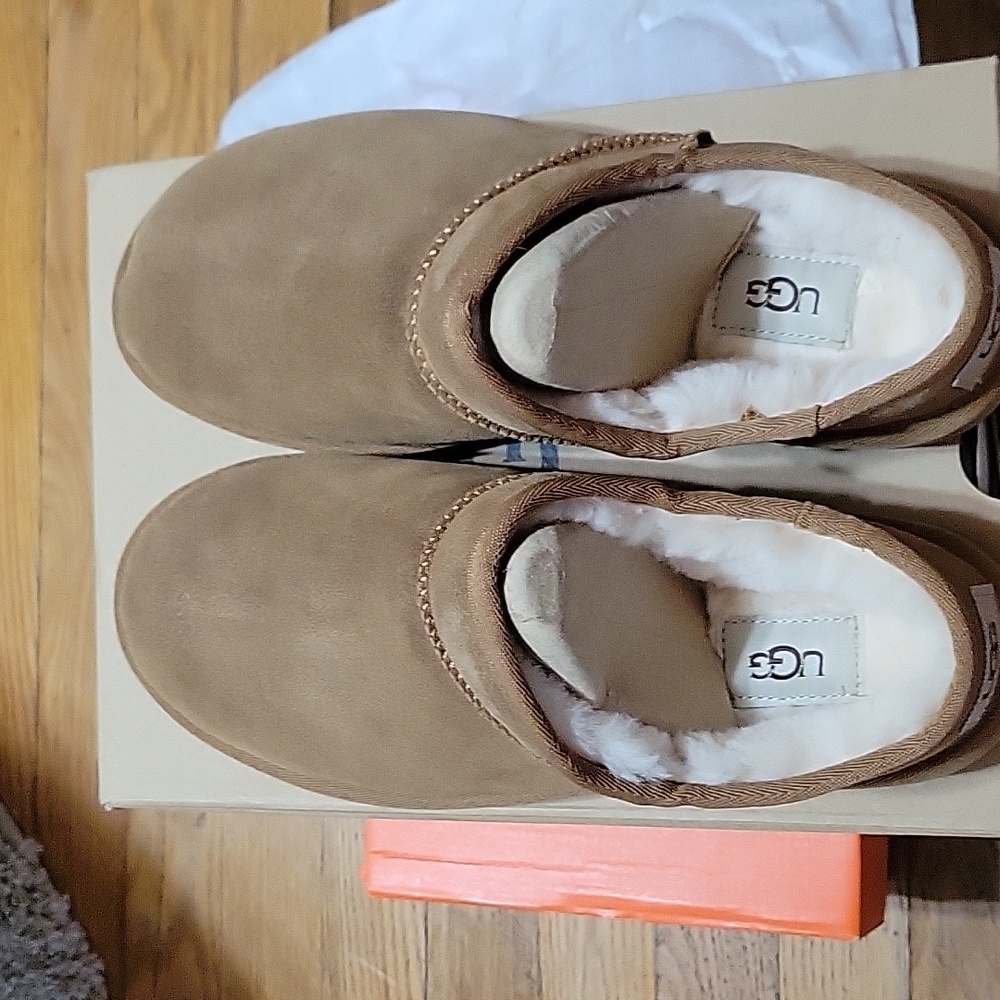 NIB UGG Slippers